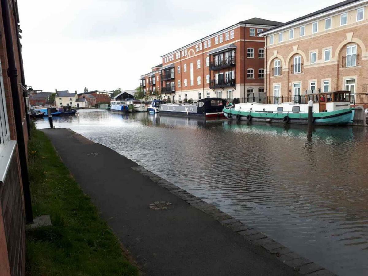 Canal Side Worcester Exterior foto